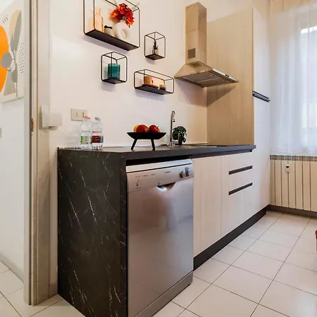 The Walls House A Pochi Passi Dal Centro Wi-fi Ac דירה קומו