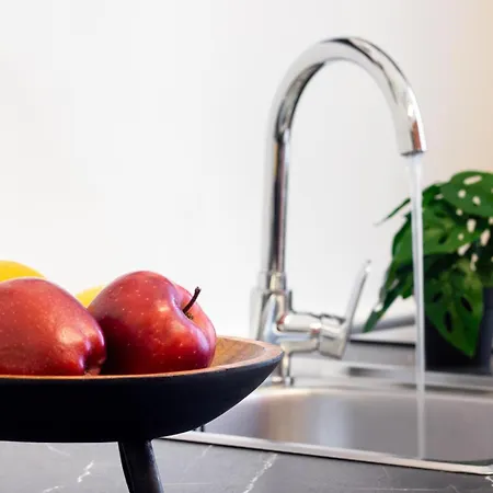 The Walls House A Pochi Passi Dal Centro Wi-fi Ac *