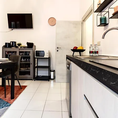 The Walls House A Pochi Passi Dal Centro Wi-fi Ac Apartment