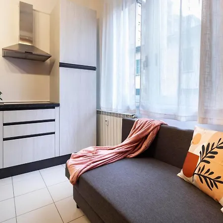 The Walls House A Pochi Passi Dal Centro Wi-fi Ac * Como