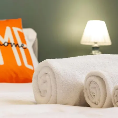 アパート The Walls House A Pochi Passi Dal Centro Wi-fi Ac *