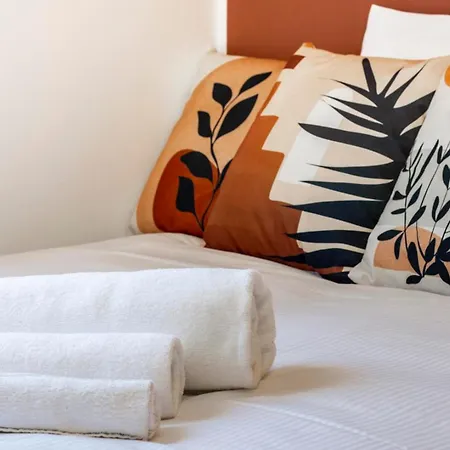 The Walls House A Pochi Passi Dal Centro Wi-fi Ac アパート コモ